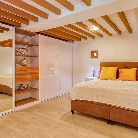 Villa Haus Karma *