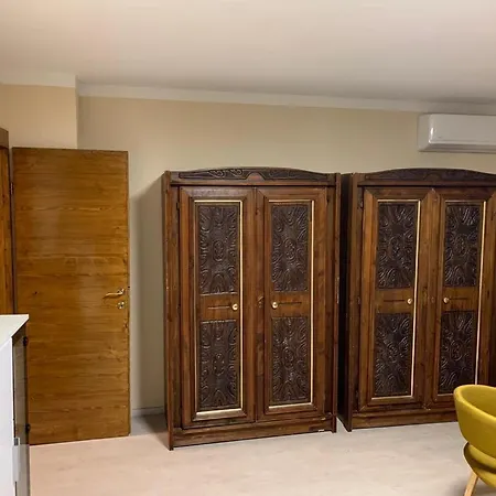 Haus Karma Villa *